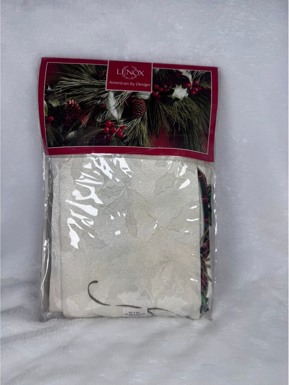 Lenox Holiday Holly Nouveau Fabric Tablecloth 60 x 84 New